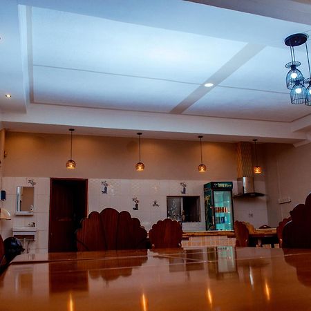 Dolar Lodges&Tours Maun Extérieur photo